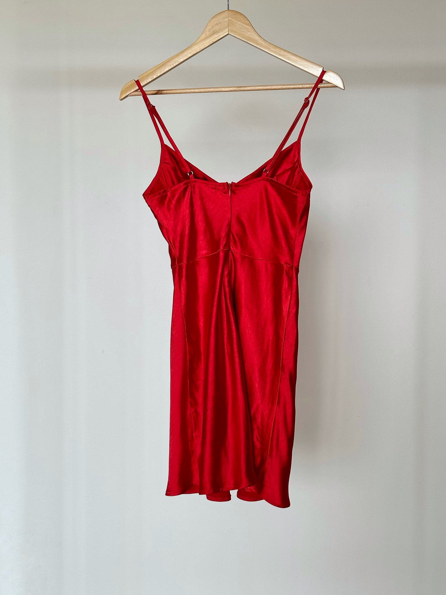 Incredible red satin mini dress
