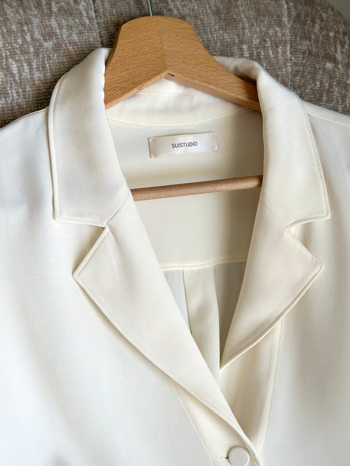 Luxurious 100% silk ivory blouse by Suistudio