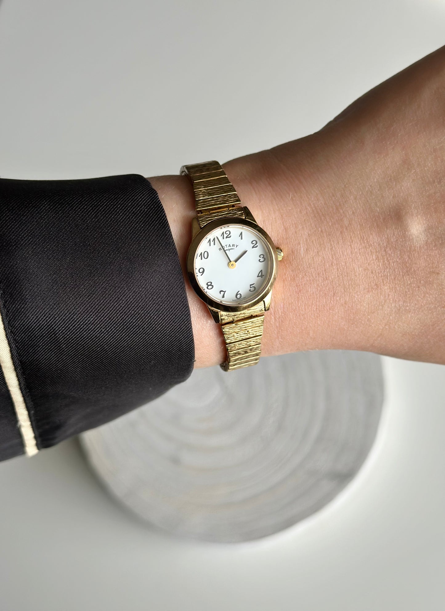 Elegant vintage Rotary quartz watch