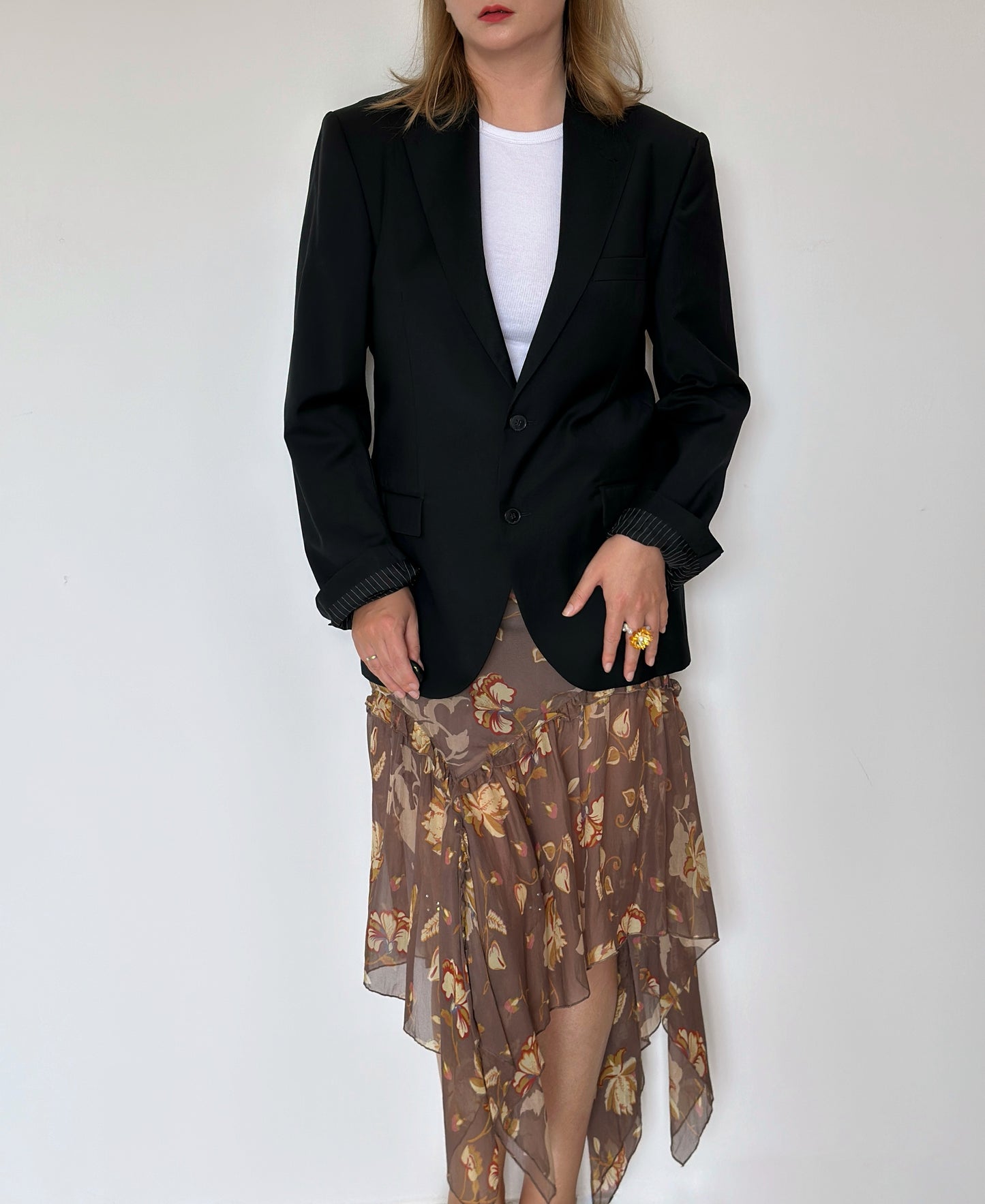 Stunning vintage silk skirt 💔