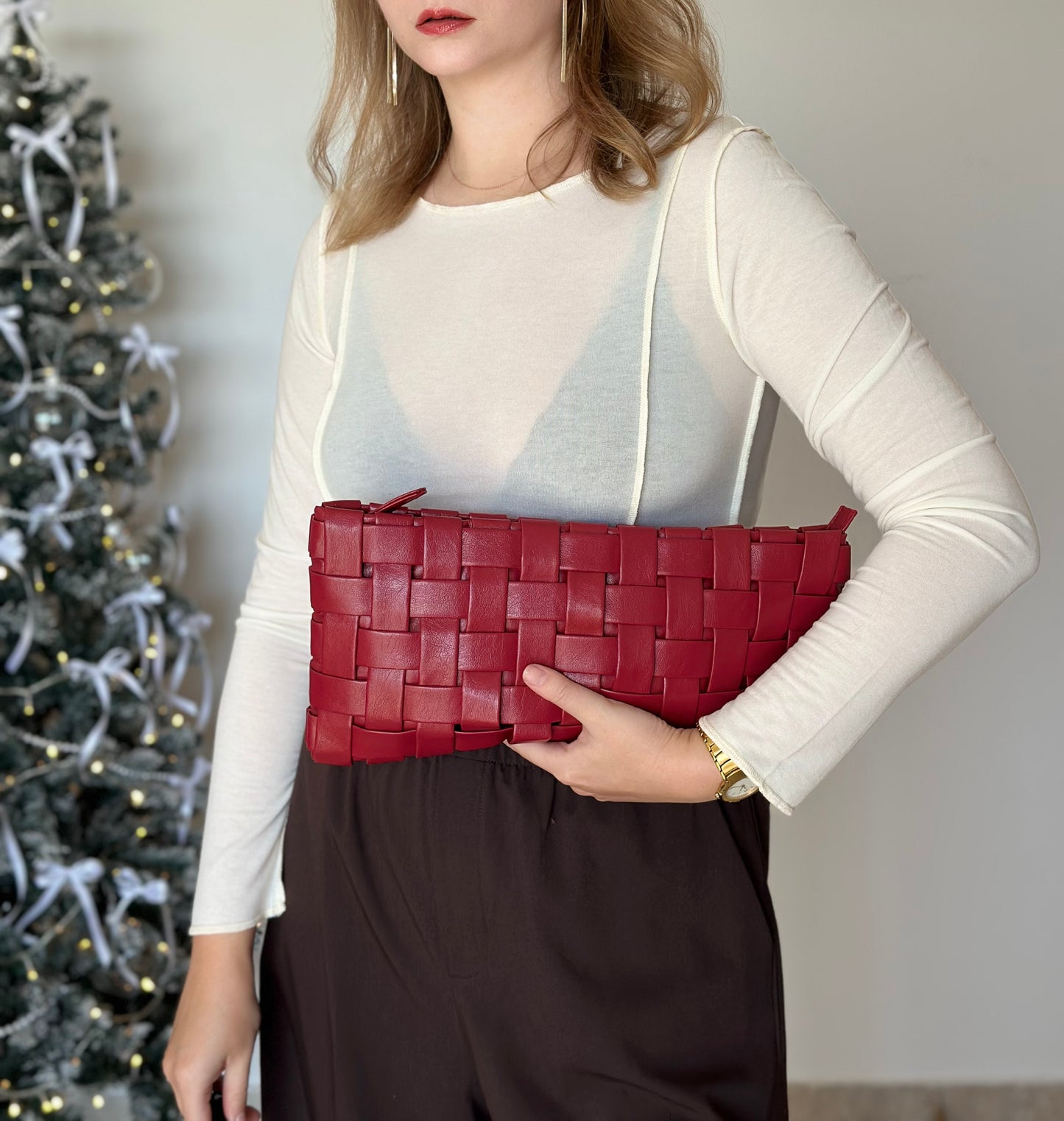 Amazing red woven clutch bag ❤️