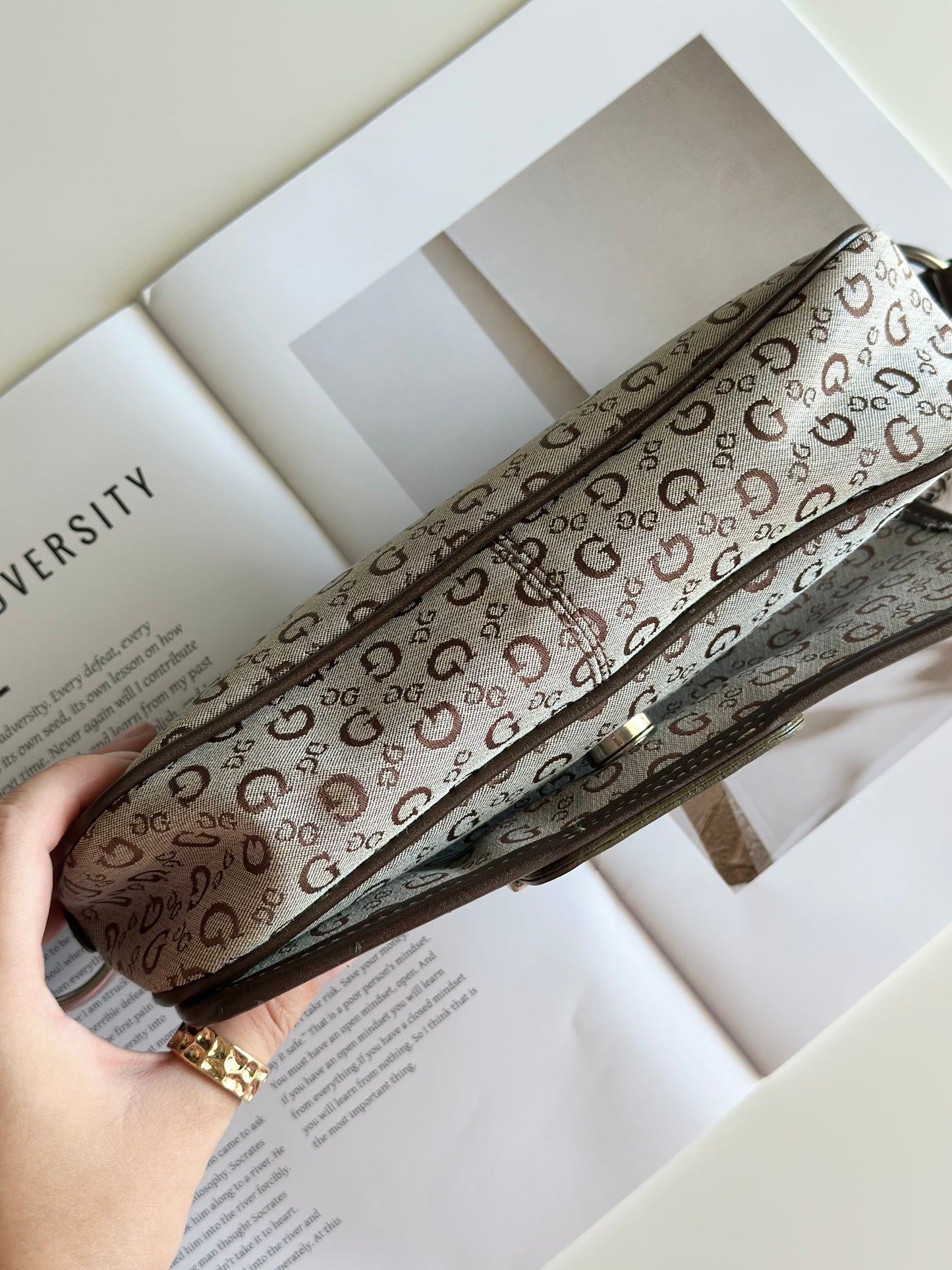 Vintage beige/brown monogram baguette bag Guess