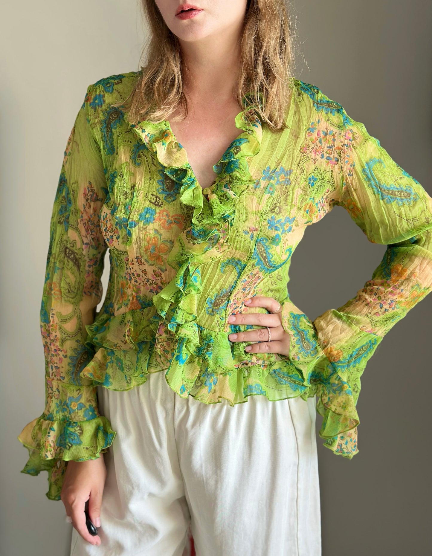 Vintage Y2K romantic blouse in semi-sheer fabric