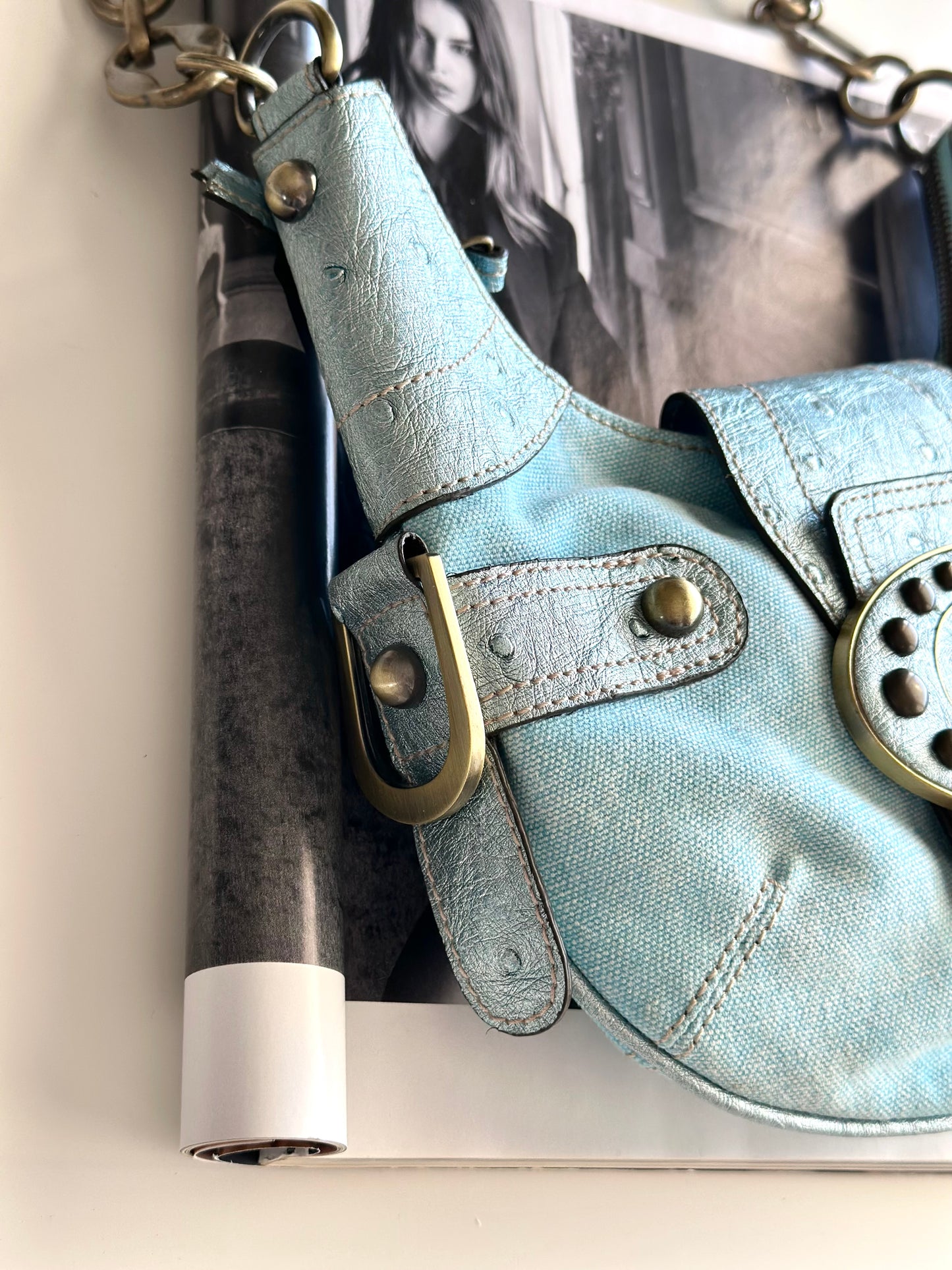 Incredible rare vintage turquoise bag by Guess (2000s)