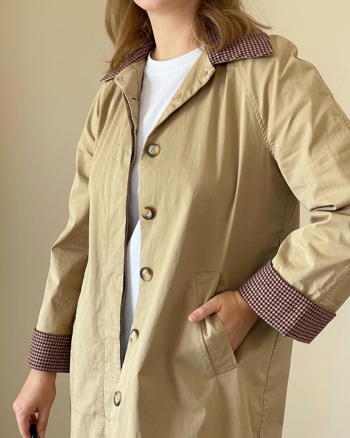 Gorgeous authentic trench coat from Rouje brand (France)