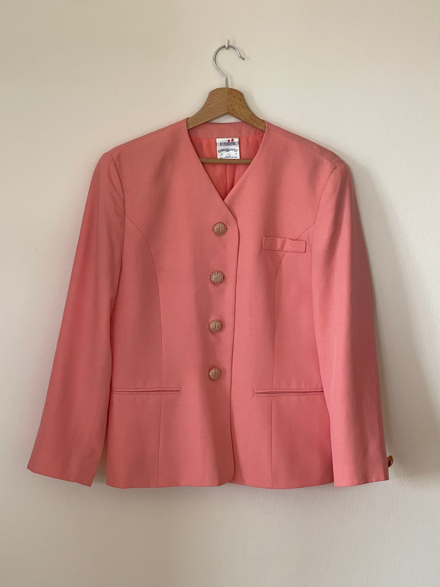 Vintage viscose/linen blazer in a beautiful coral shade