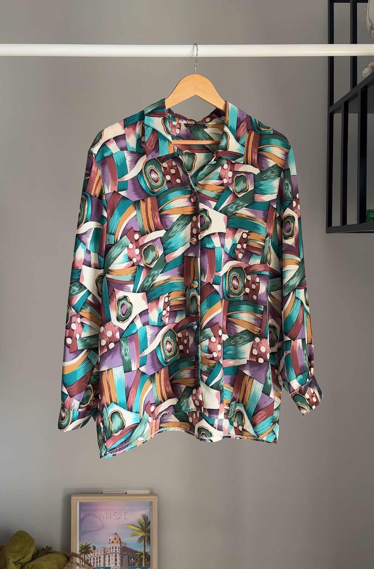Vintage blouse with abstract print