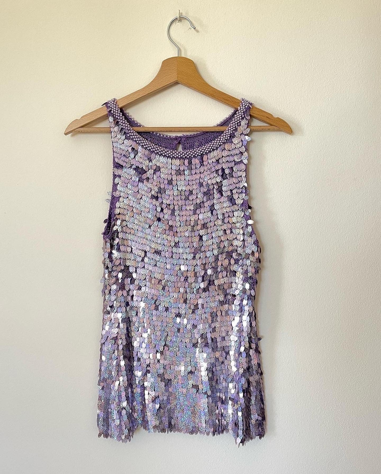 Incredible viscose knitted vintage top with violet sequins