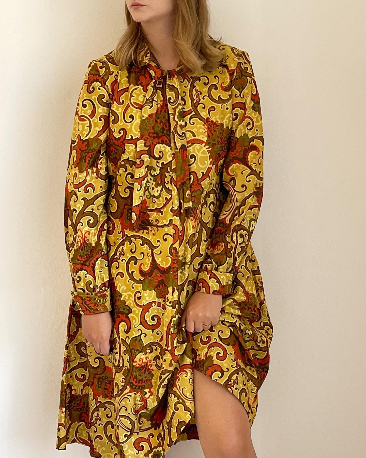 Original and unique 1970s vintage knee length dress