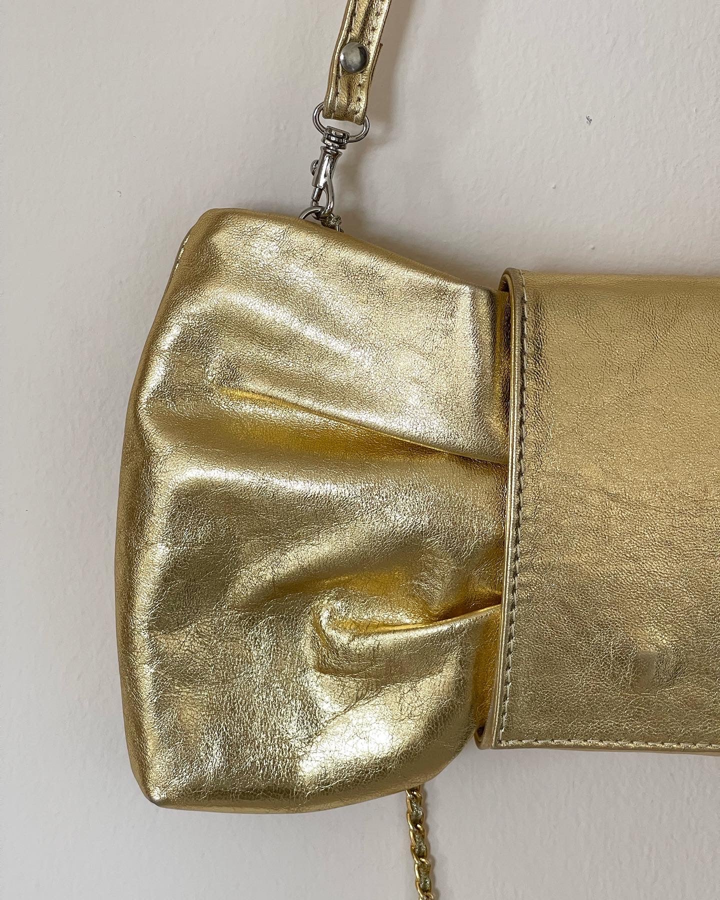 Amazing vintage leather bag in a gold tone Capica (Italian brand)