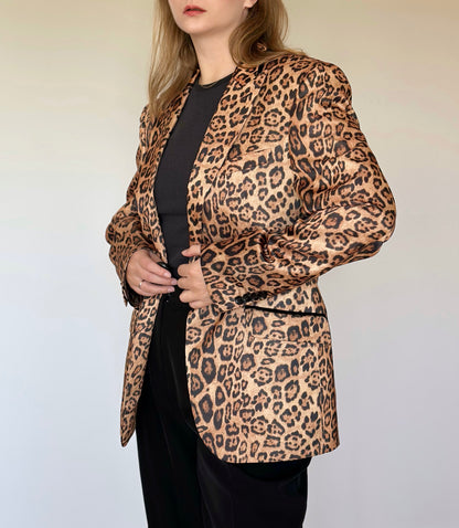 Bold and chic leopard print oversized blazer