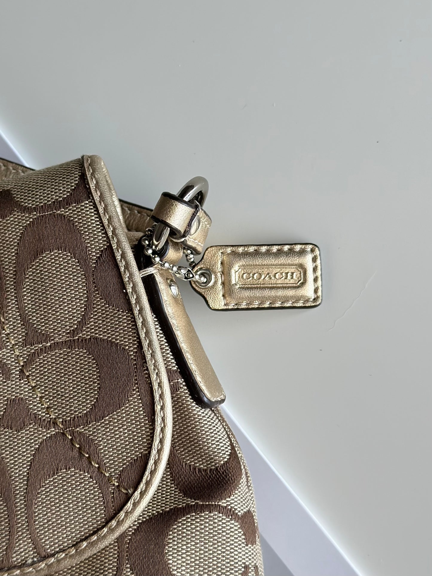 Lovely Coach crossbody bag in signature jacquard canvas
