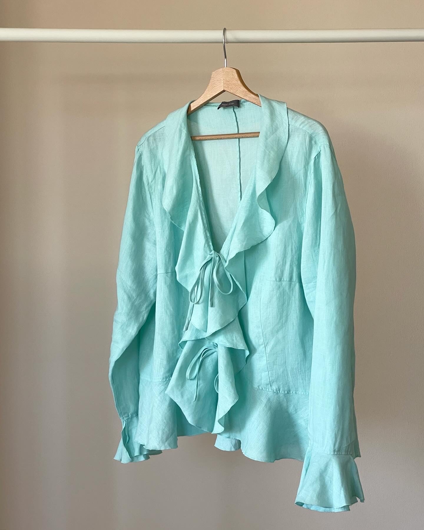 Beautiful vintage linen blouse Marc Aurel with ruffles