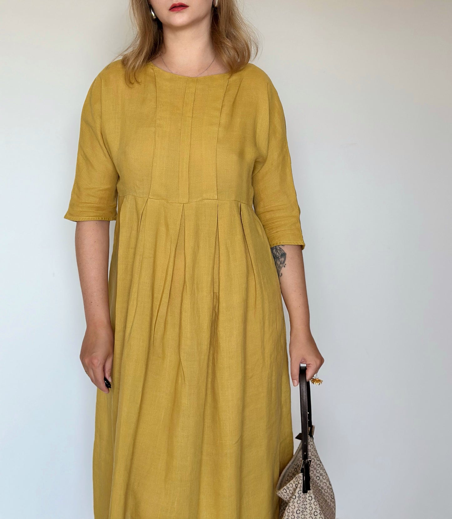 Beautiful vintage midi linen dress