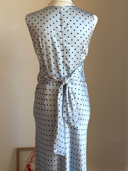 Elegant midi blue dress with polka dots