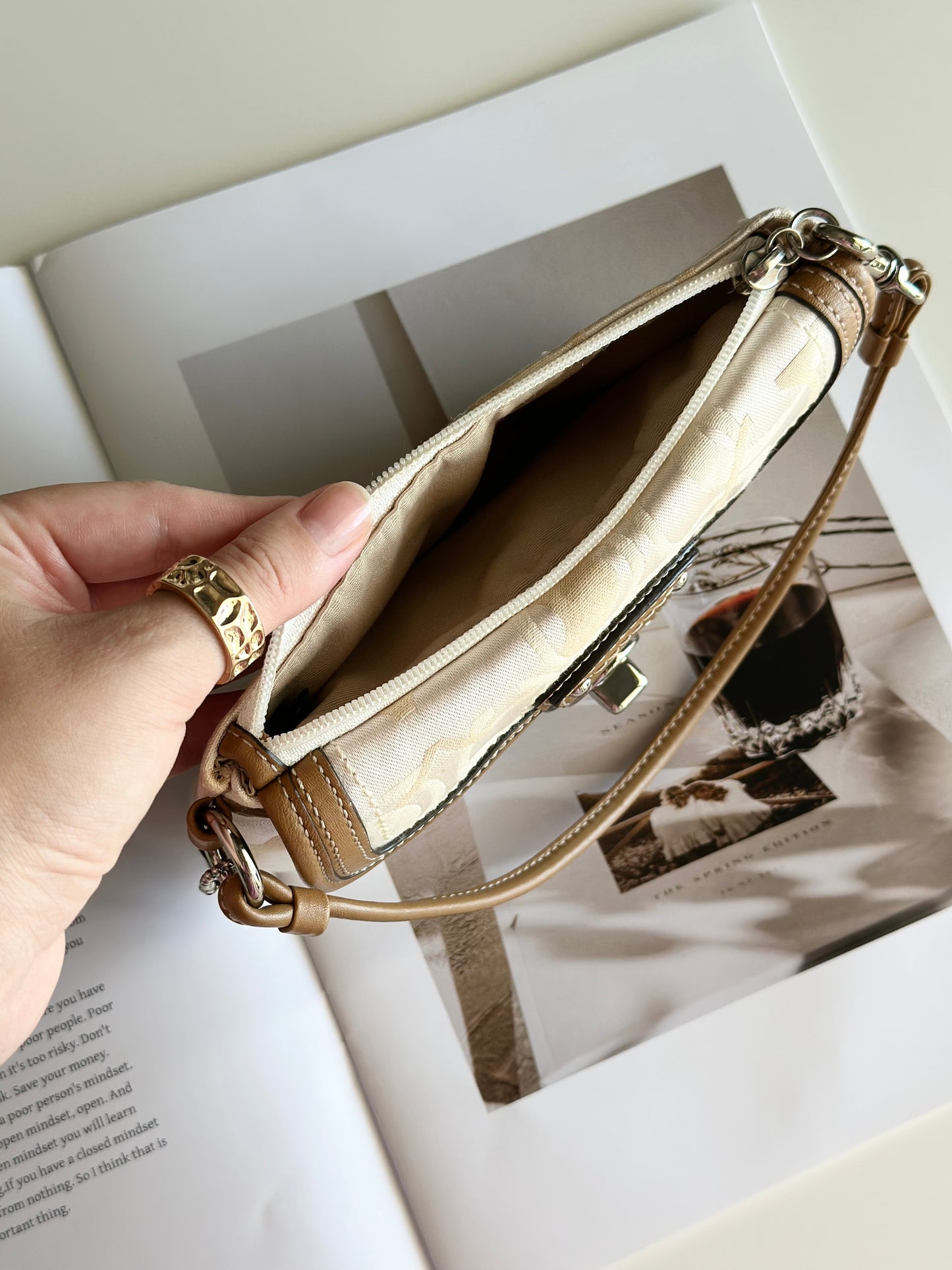 Amazing beige Y2K wristlet from Coach