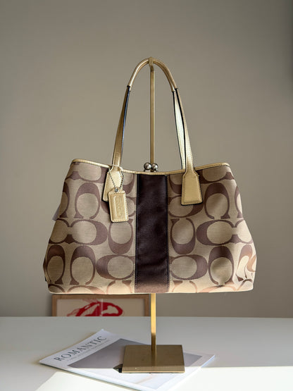 Vintage authentic Coach tote bag
