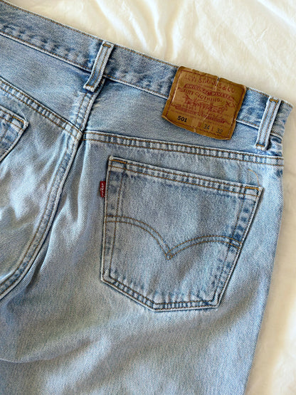 Vintage blue Levi's 501 jeans