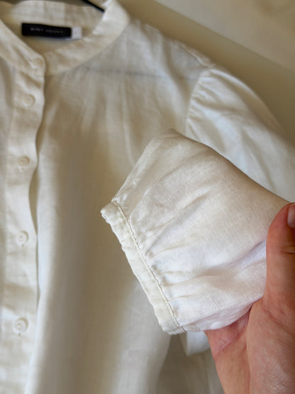 Classic linen blouse in soft white