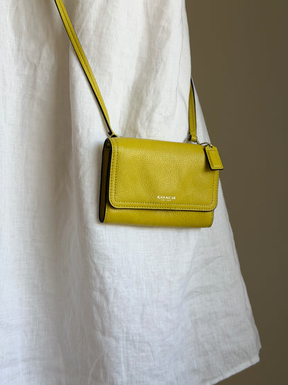 Coach crossbody leather wallet/mini bag