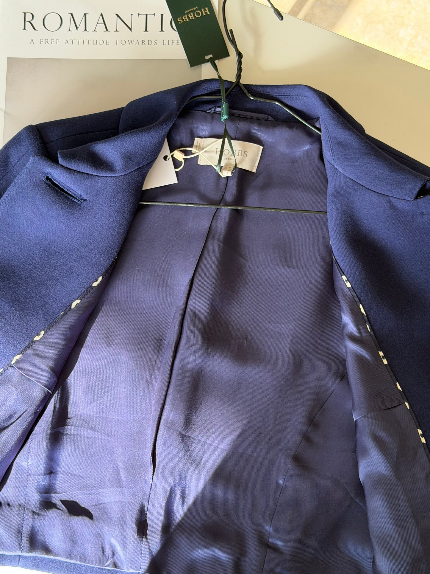 Charming 60s-inspired navy blue jacket Hobbs