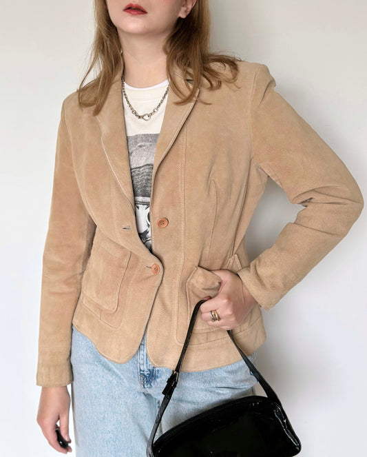 Vintage 100% leather jacket in a beautiful light beige color