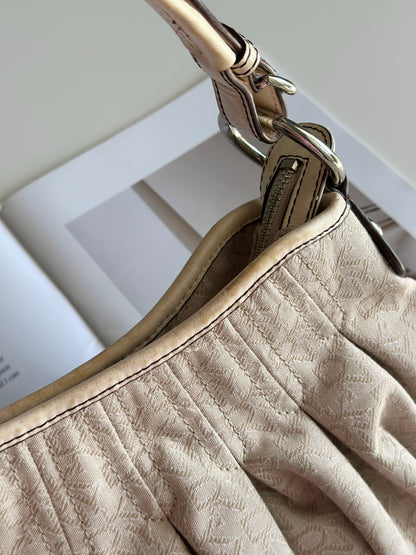 Classic late 90s/Y2K hobo beige bag by DKNY
