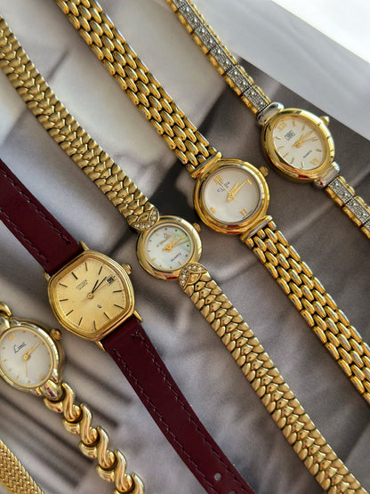 Amazing gold-plated vintage watch L`Chic with rhinestones ✨