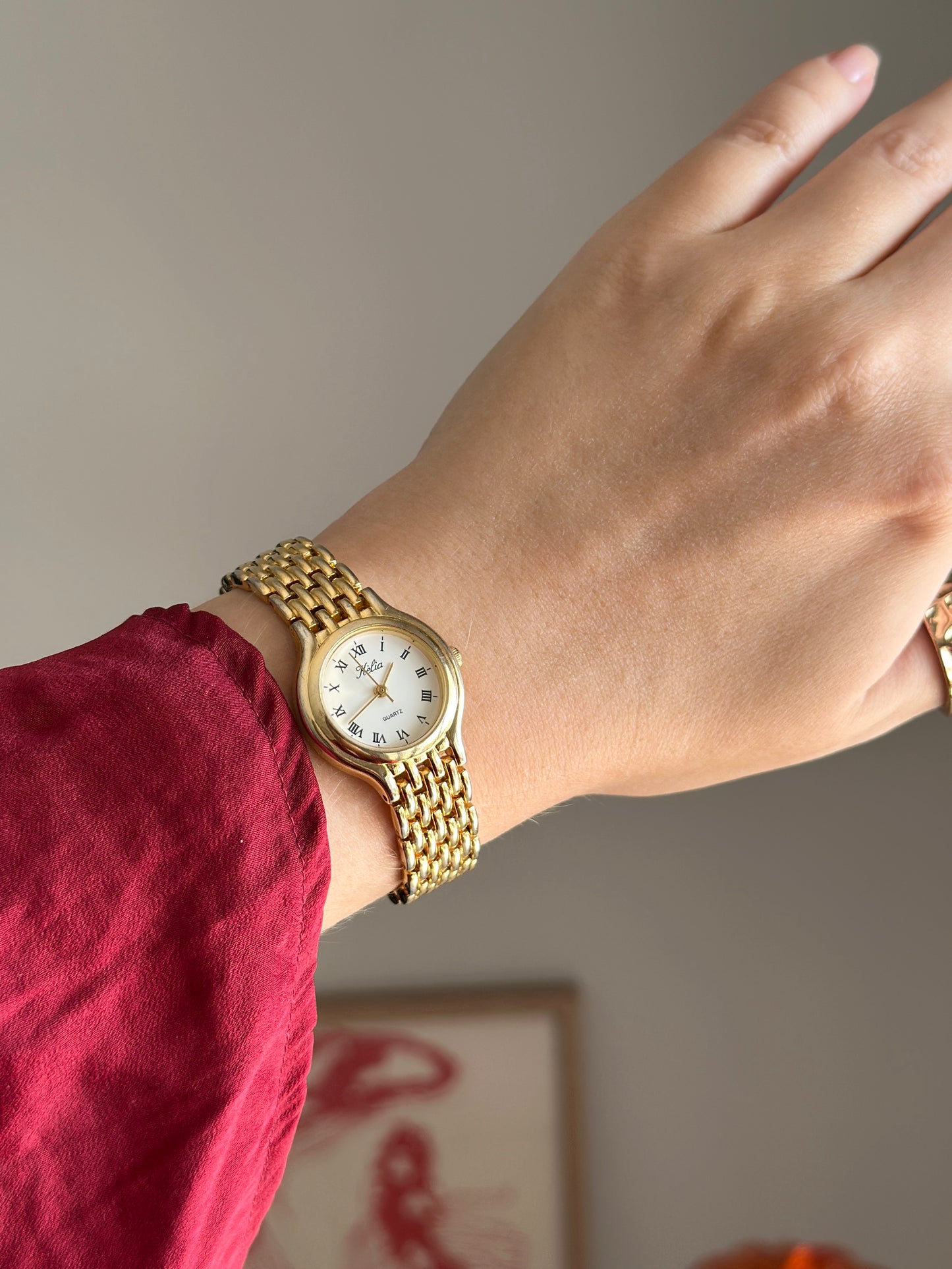 Beautiful vintage Kelia watch with classic design