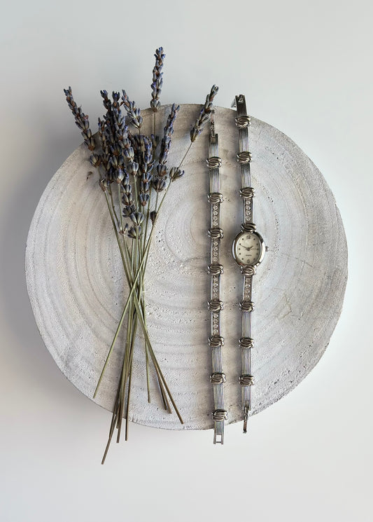 Beautiful vintage dress watch with matching bracelet