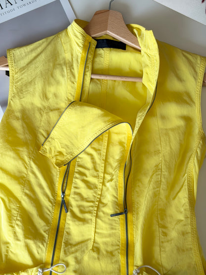 Vintage sleeveless vest Donna Karan
