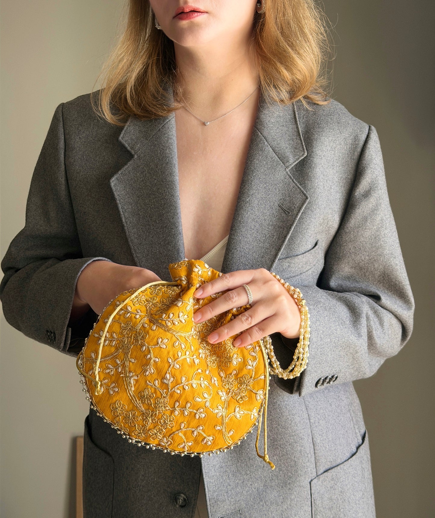 Charming vintage drawstring yellow bag