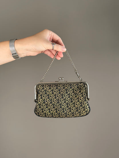 Chic vintage DKNY wallet
