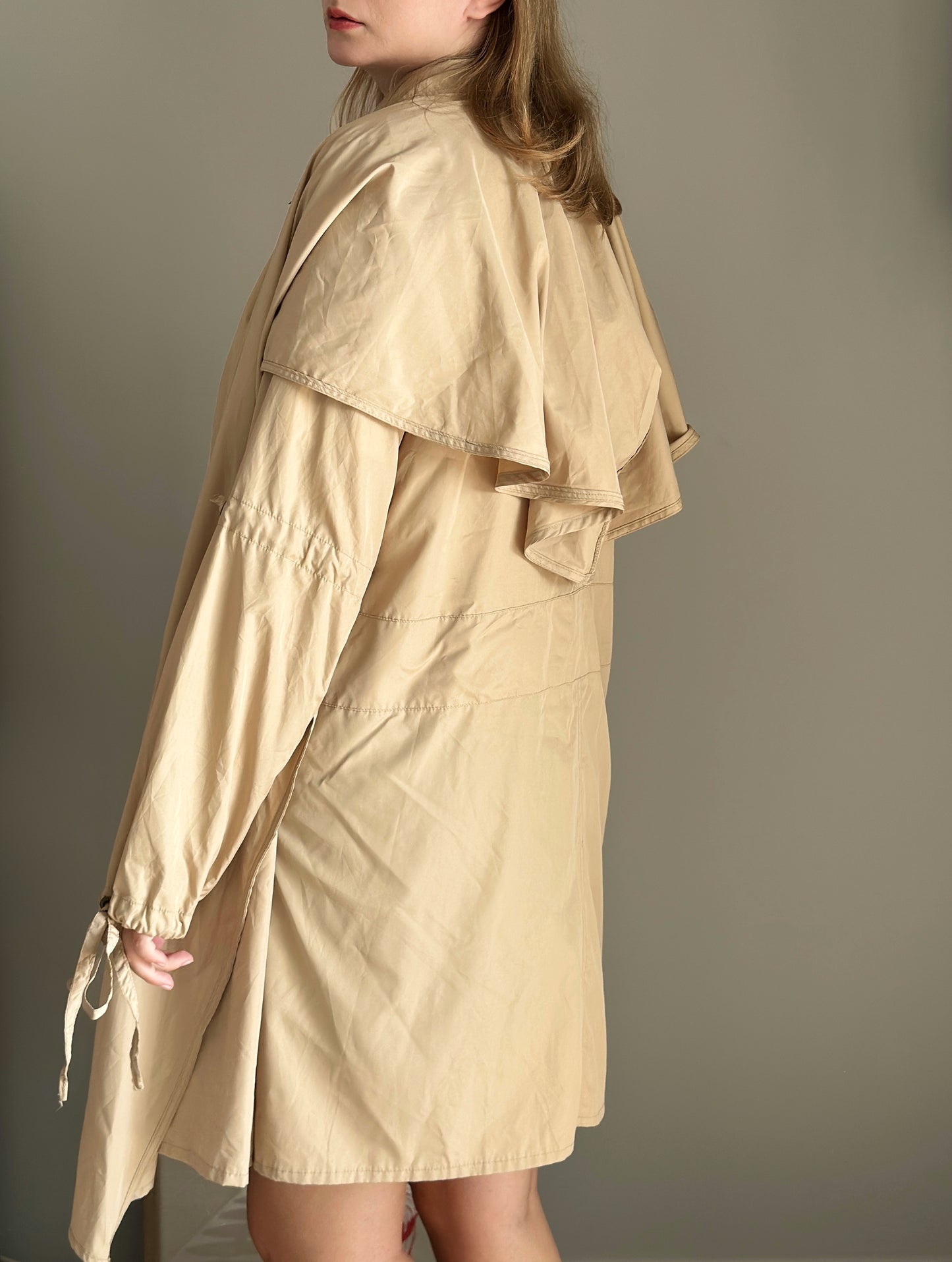 Statement beige trench coat
