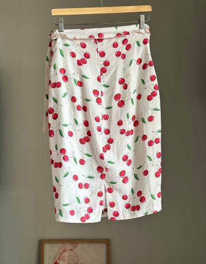 Charming vintage Italian silk skirt 🍒