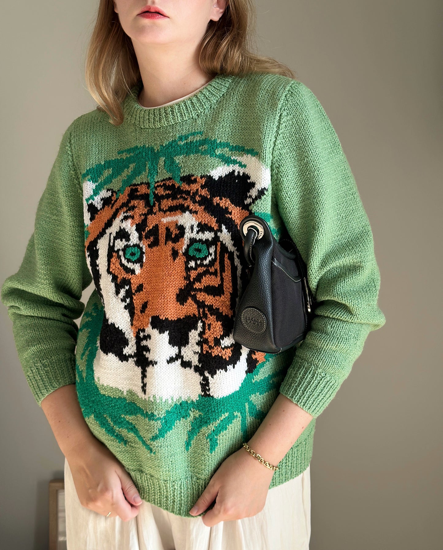 Amazing vintage green knit sweater with tiger