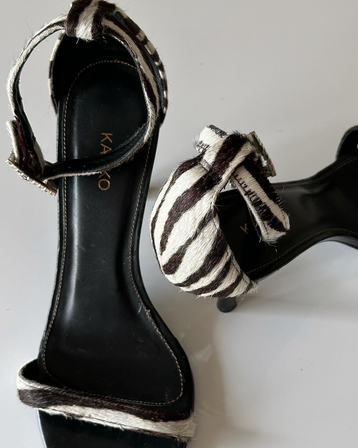 Lovely vintage high-heel leather shoes Kaliko