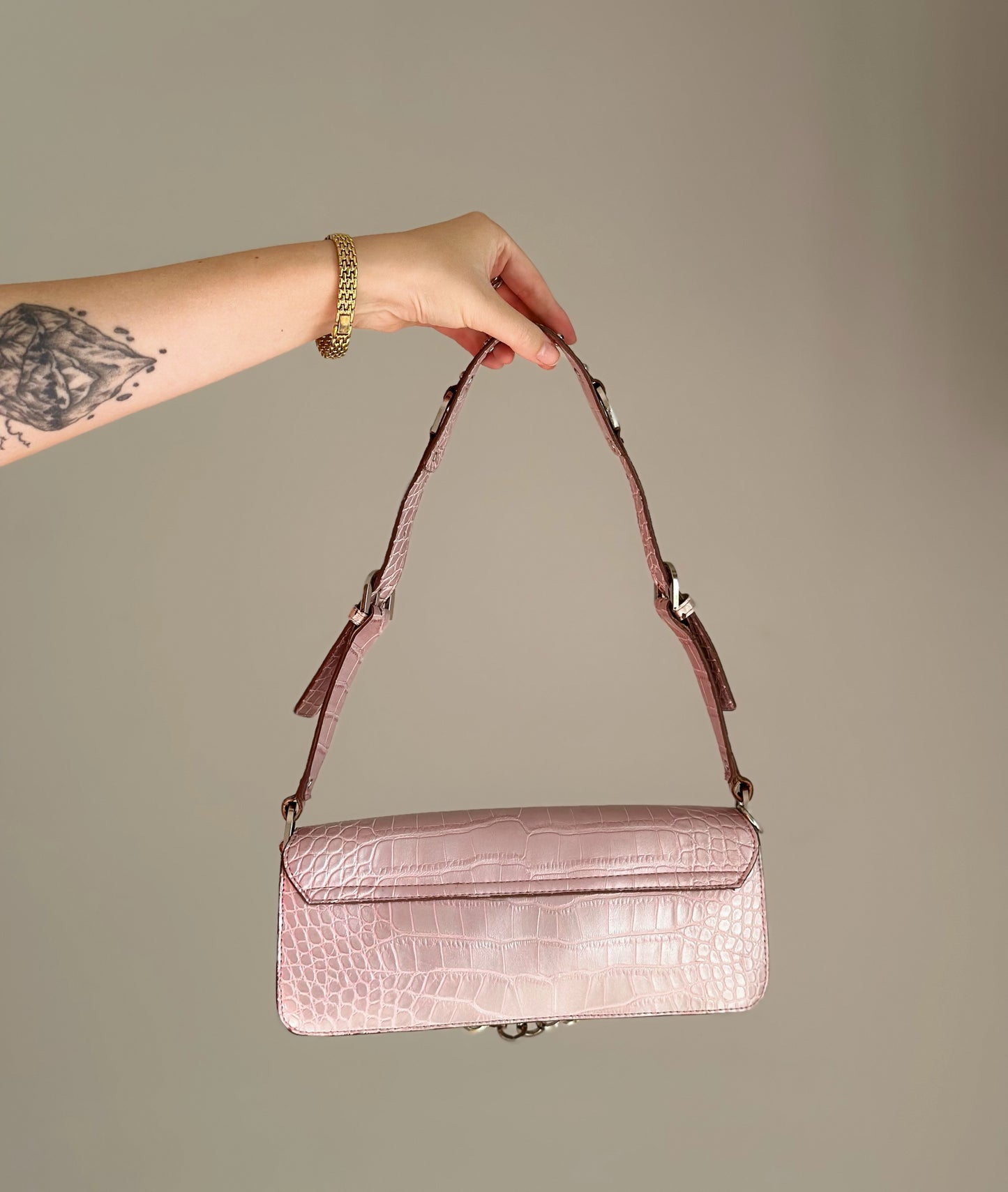 Amazing authentic vintage pink bag Guess