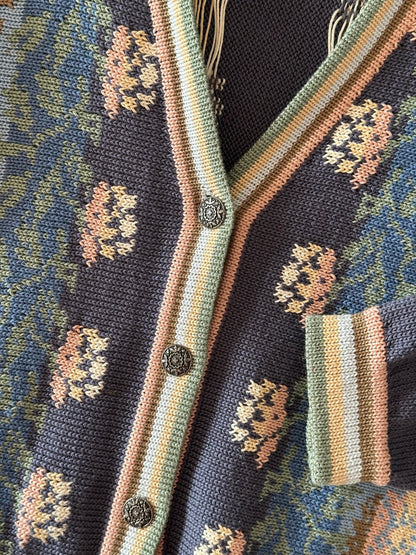 Charming vintage 100% cotton cardigan