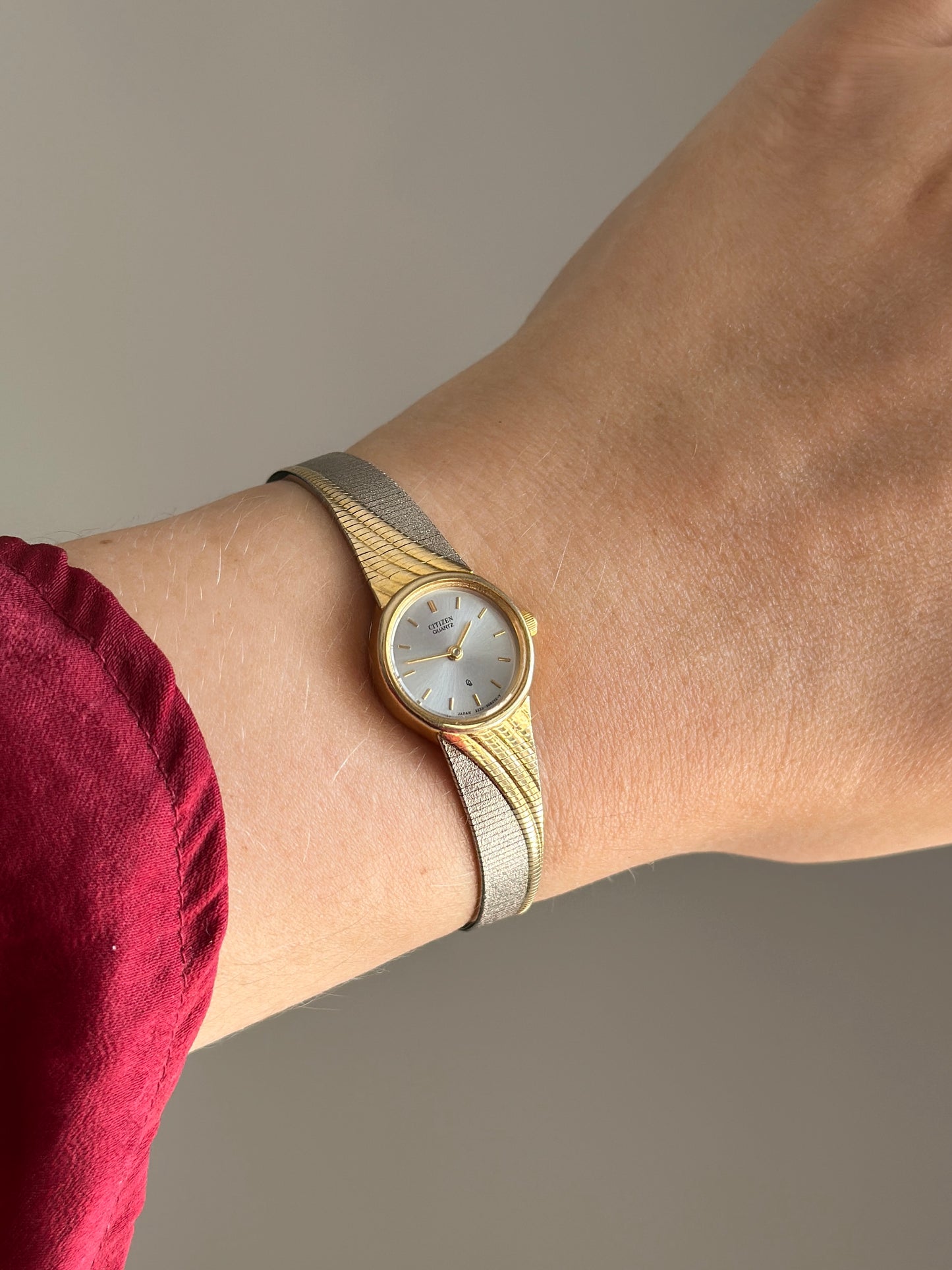 Stunning vintage two-tone watch Citizen