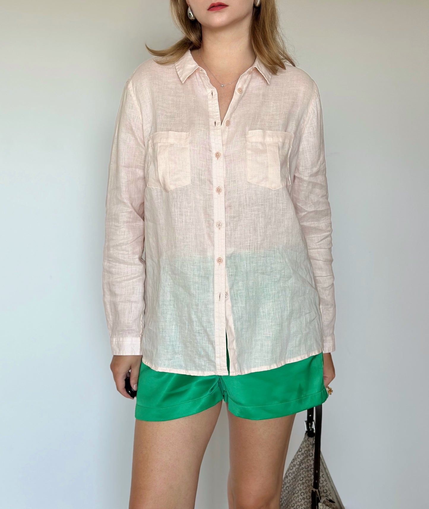 Stunning vintage shirt in airy linen