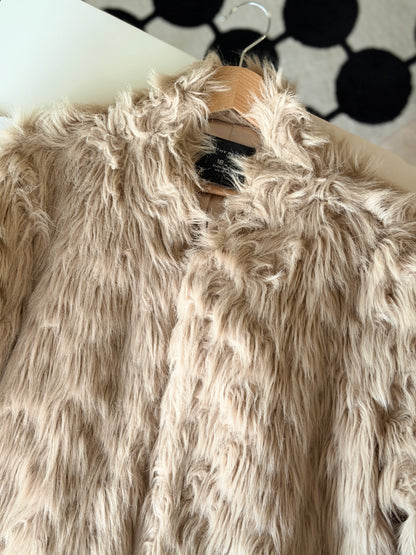 Stylish faux fur jacket from Dorothy Perkins