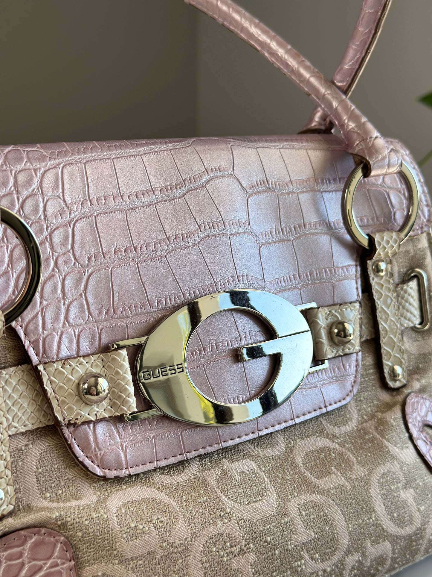Vintage Guess handbag with playful Y2K charm