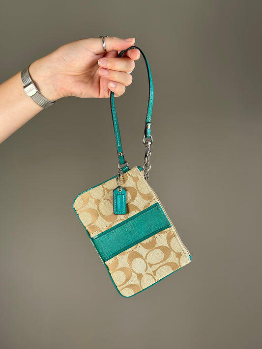 Iconic vintage Coach wristlet