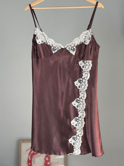 Elegant nightgown in rich brown satin