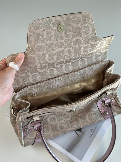 Vintage Guess handbag with playful Y2K charm