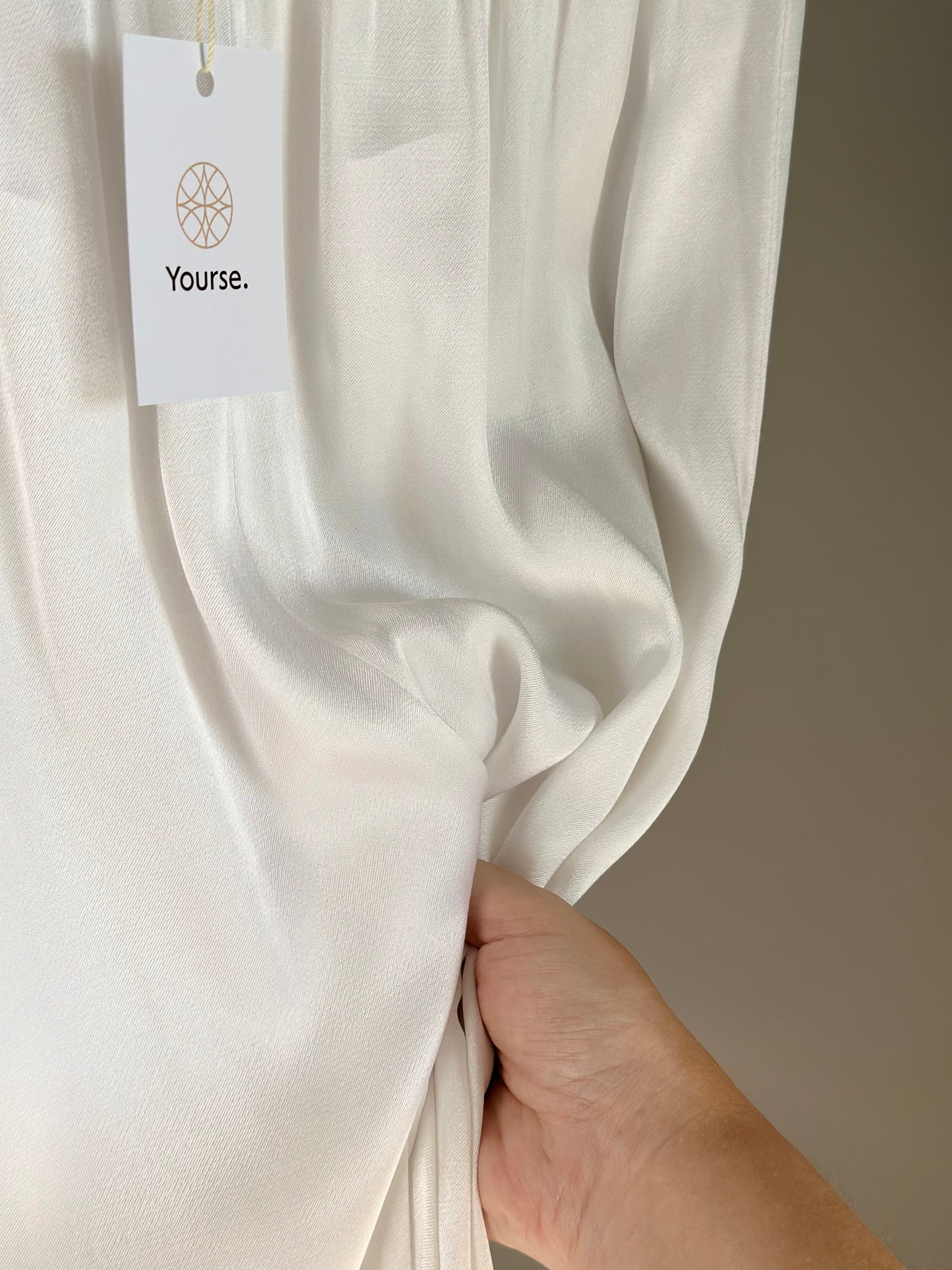 Stunning white wide-leg pants from Fame (made in Italy)