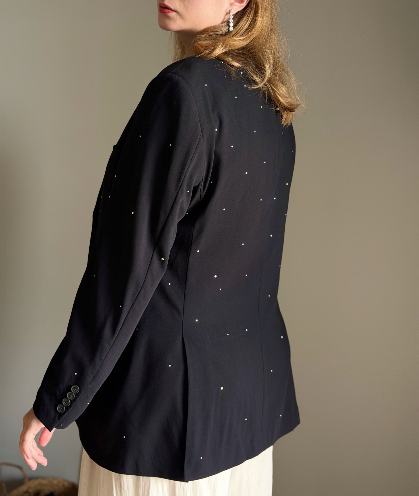 Refined vintage blazer with sparkling rhinestones