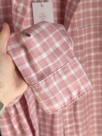 Charming pink and white checkered shirt