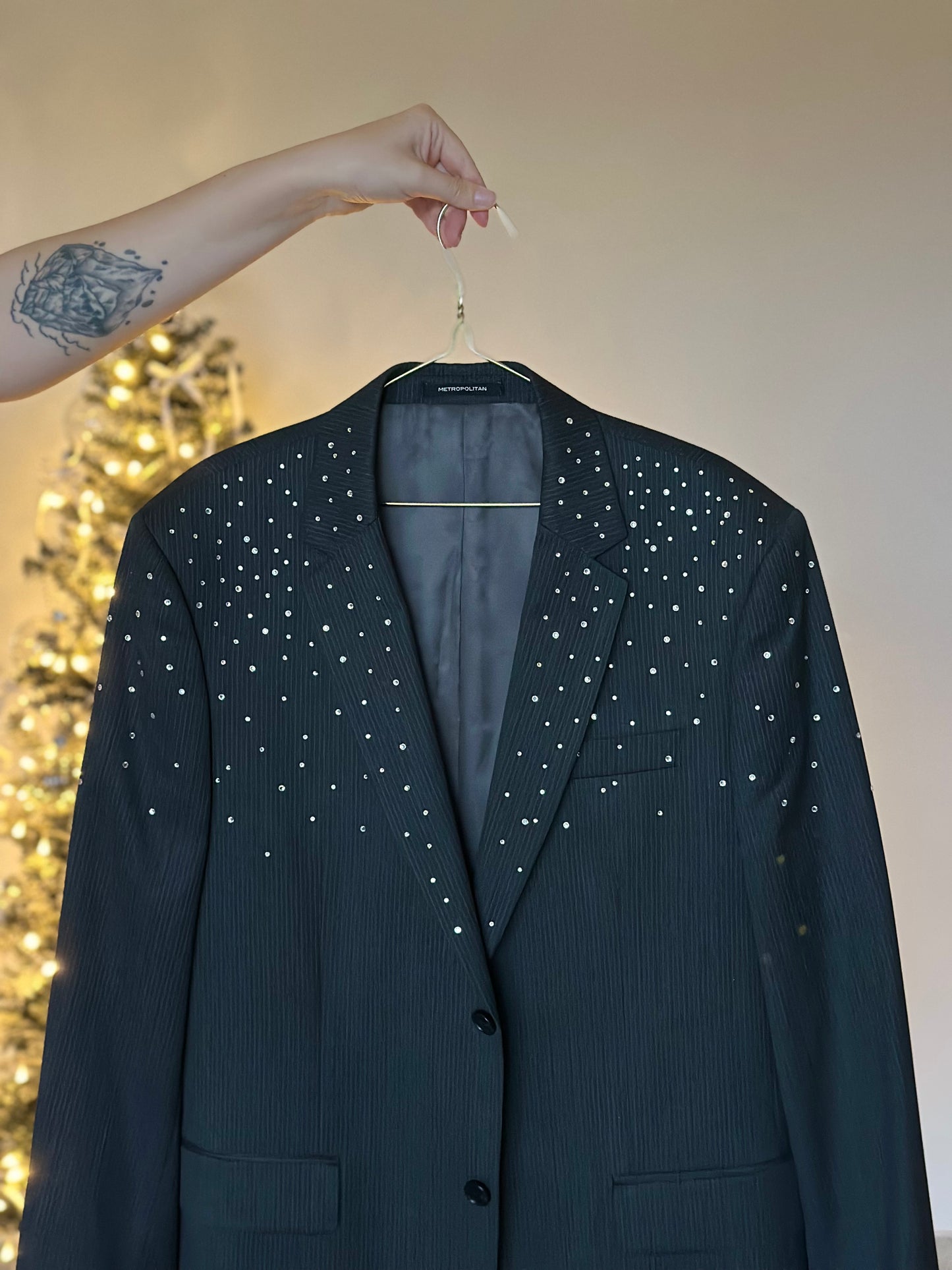 Vintage blazer with rhinestones ✨